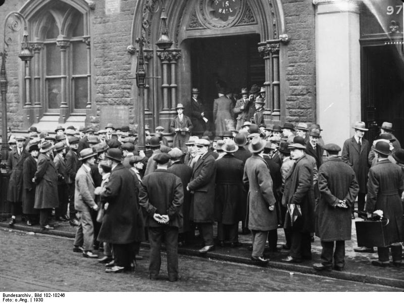 Economic Crisis 1930, Photo: Bundesarchiv, Bild 102-10246 via Wikimedia Commons